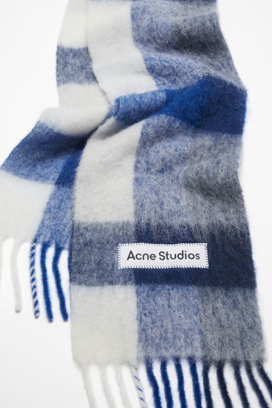 (image for) Energy-Efficient Mohair checked scarf